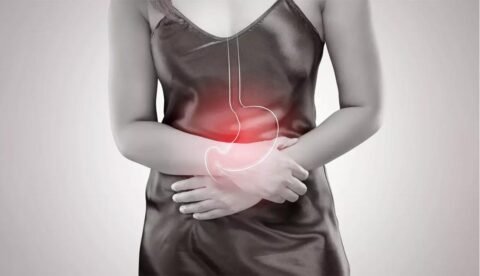 Qastrit nədir? simptomları, səbəbləri və müalicəsi